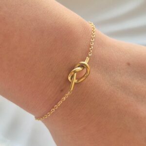 Gold Nudo Bracelet