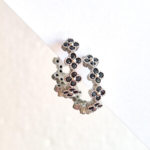 Argollas Mini Flores Negro